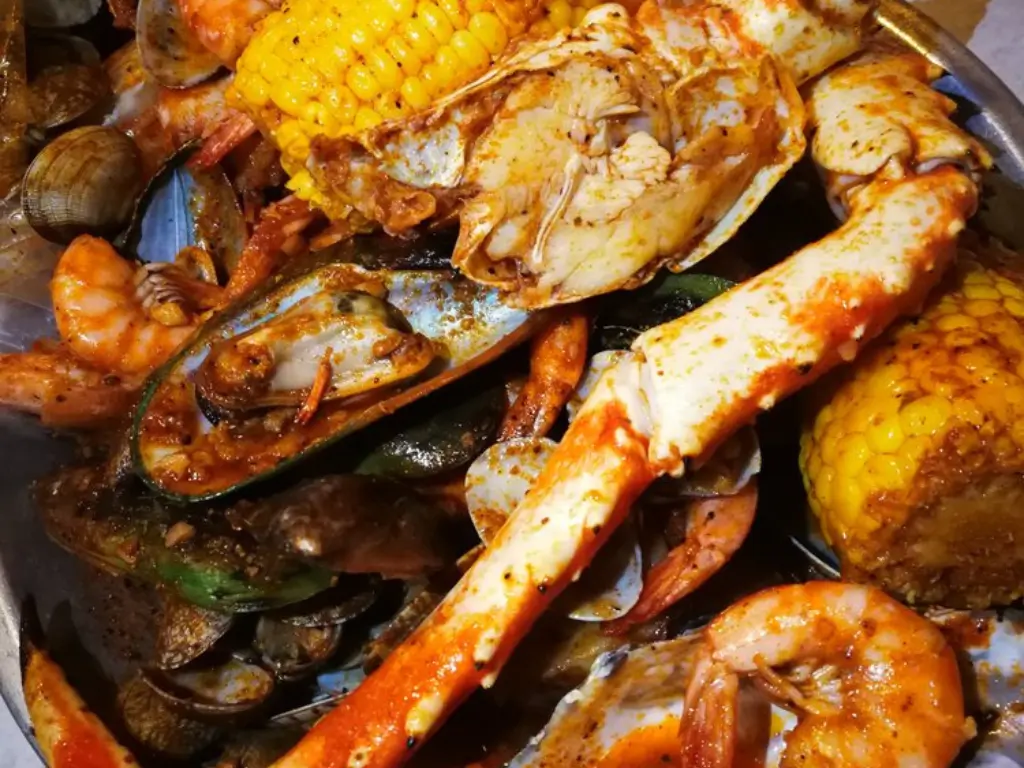 Seafood Restaurant The Juicy Seafood | Savannah