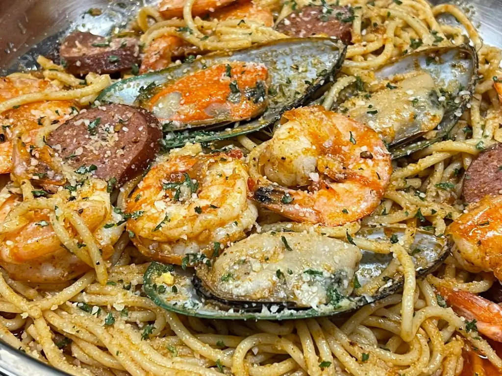 Seafood Restaurant The Juicy Seafood | Savannah